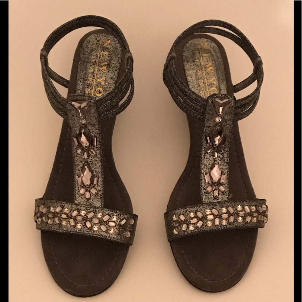 NY Transit Metallic Wedge Sandals Size 8.5 (8 1/2)